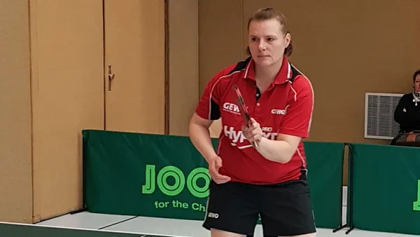 Nicole Rugenstein ist Norddeutsche Meisterin im Doppel der Senioren AK 40