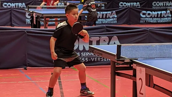 Avon qualifiziert sich für Top 16