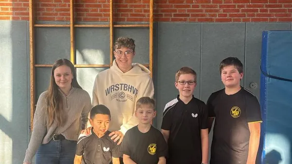 Alte Hasen coachen 2. Schülermannschaft zu ihren ersten Siegen